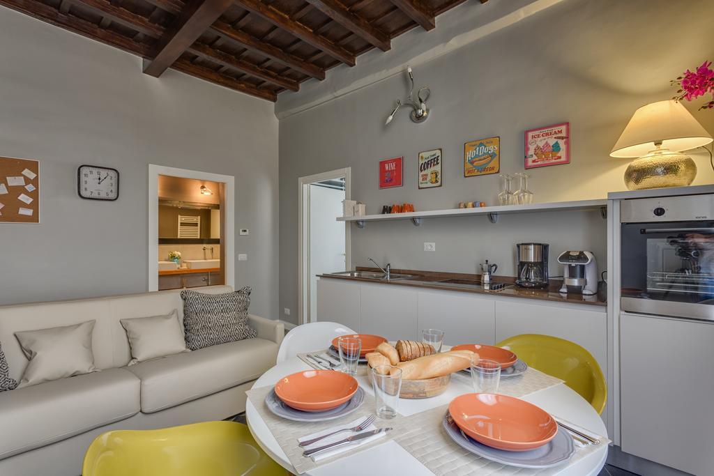 Romexperience Borgo Pio Apartment Phòng bức ảnh